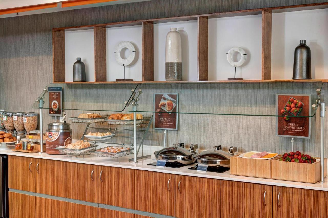 Springhill Suites St. Louis Brentwood Ngoại thất bức ảnh
