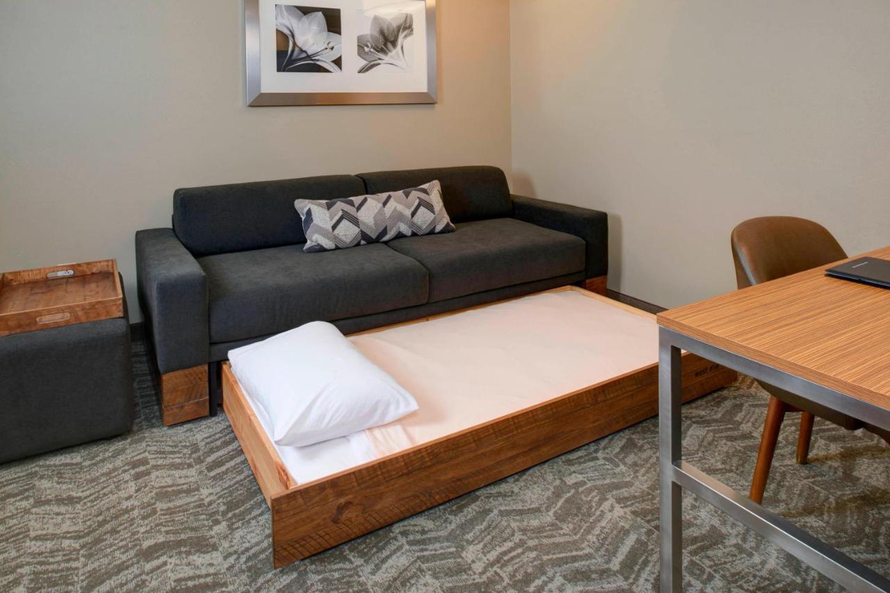Springhill Suites St. Louis Brentwood Ngoại thất bức ảnh