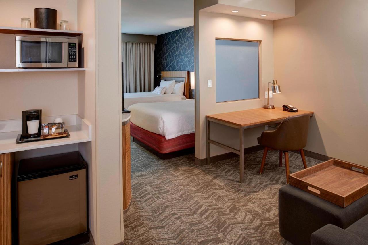 Springhill Suites St. Louis Brentwood Ngoại thất bức ảnh
