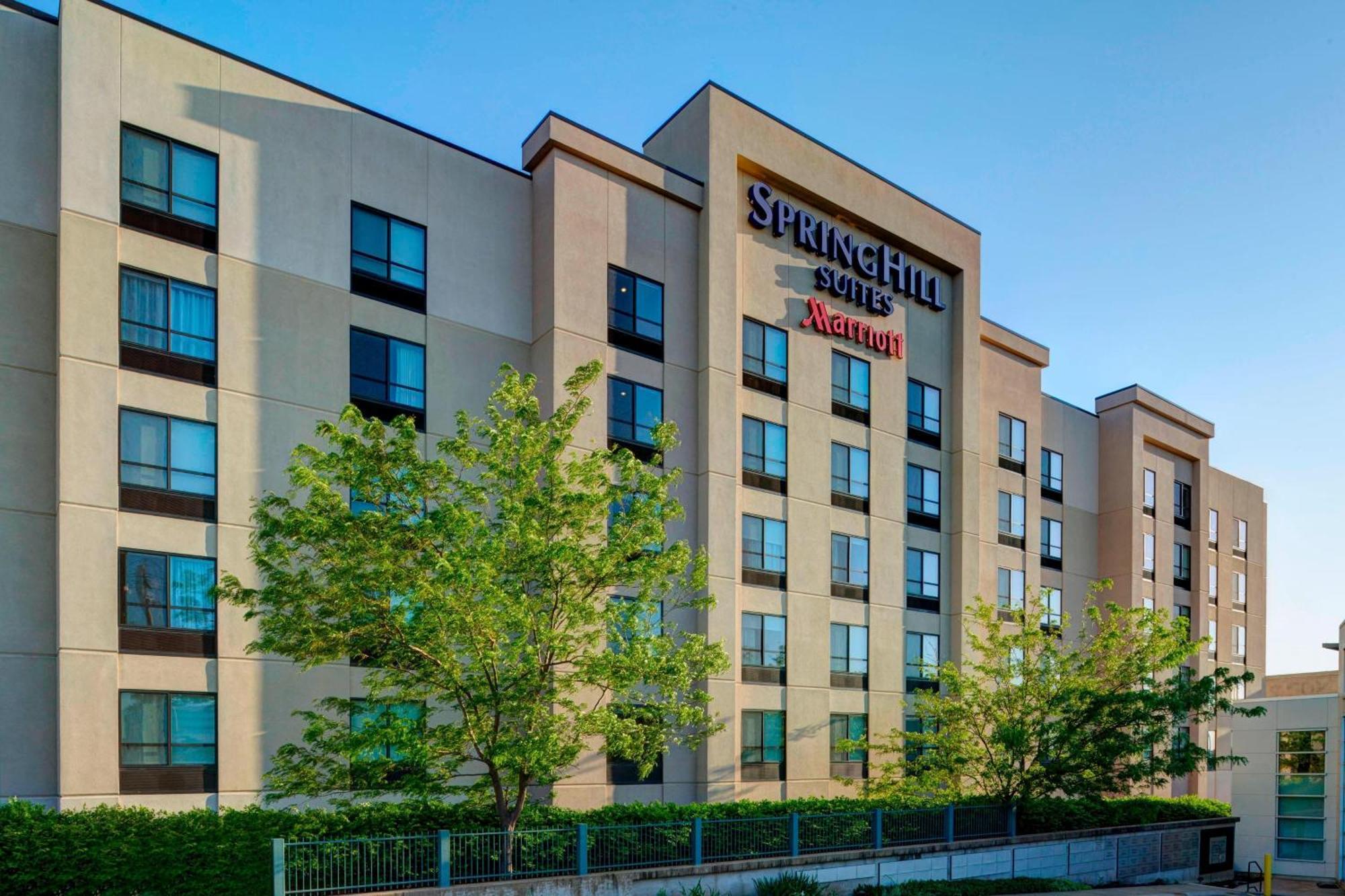 Springhill Suites St. Louis Brentwood Ngoại thất bức ảnh