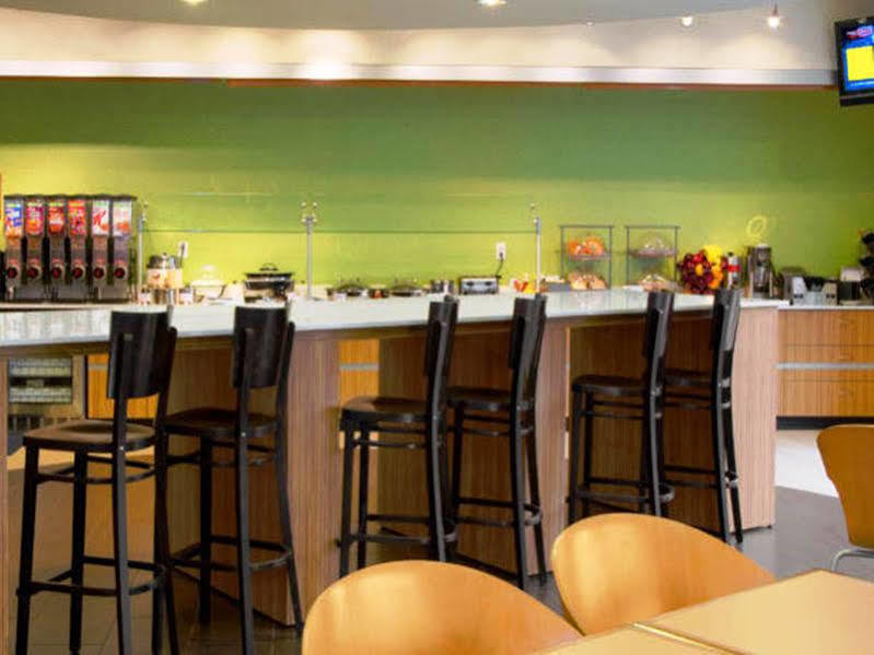 Springhill Suites St. Louis Brentwood Ngoại thất bức ảnh